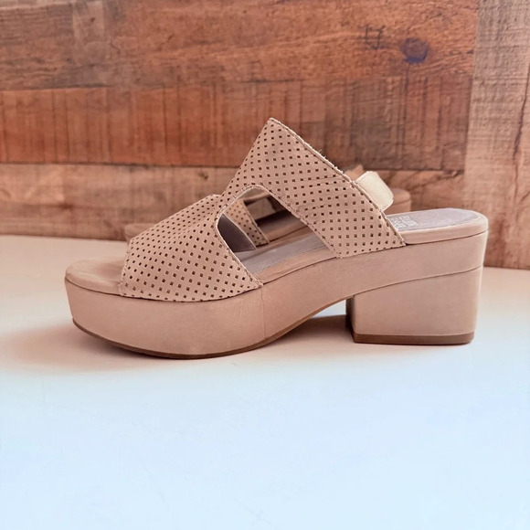 Eileen Fisher Dean Earth Platform Slingback Sandals - Picture 3 of 10